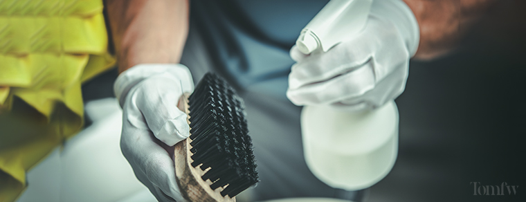 how to clean beard brush